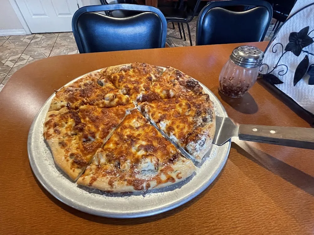 Fantastic Chicken Pizza